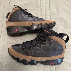 Jordan Athletic Shoes Black and Brown